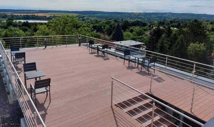 Kiss Apartman Juventus Balatonföldvár Екстериор снимка